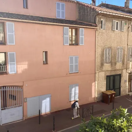 Grande Terrasse Emplacement Au A 1 Minute De La A Pieds Apartment Cassis