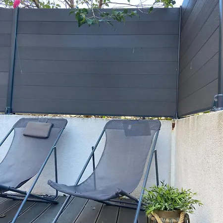 Grande Terrasse Emplacement Au A 1 Minute De La A Pieds Apartment