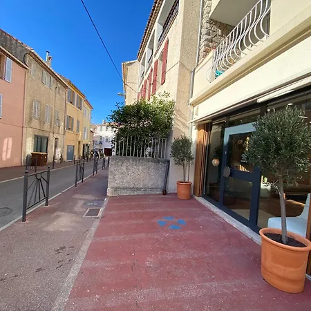Grande Terrasse Emplacement Au A 1 Minute De La A Pieds Apartment *